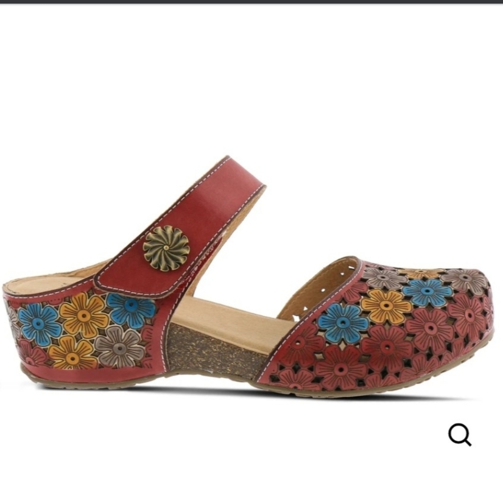 L'Artiste Spikey Sandals
